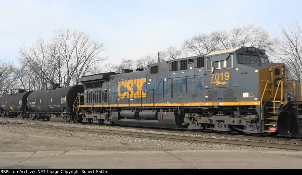 CSX 7019 